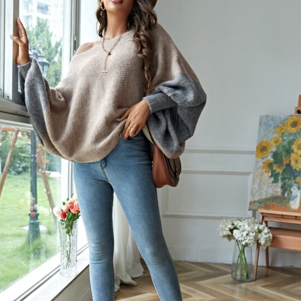 CASUAL DOLLZ ColorBlock Batwing Sleeve Sweater - Picture 3 of 5